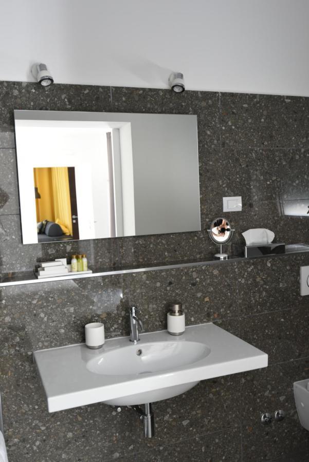 Buric House - Apartments Klasik And Studio Mini โรวีน ภายนอก รูปภาพ